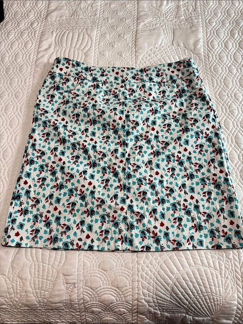 Slim-Sation- floral A-Line Skirt in Blue & White Like New